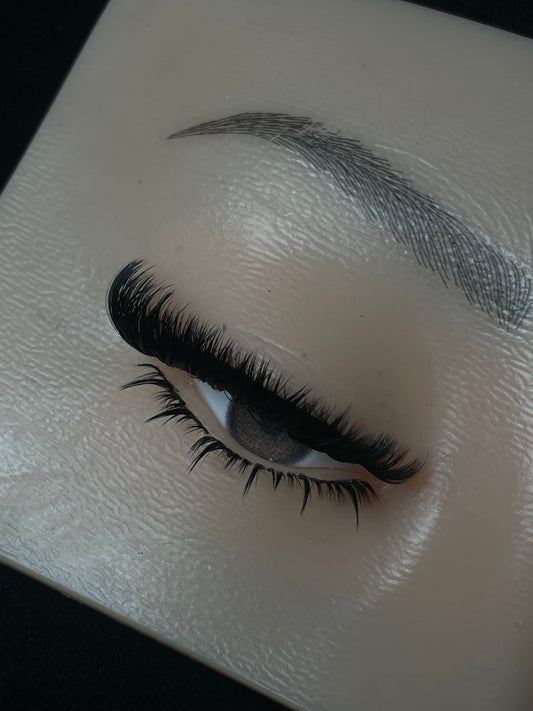 Isla Strip Lash